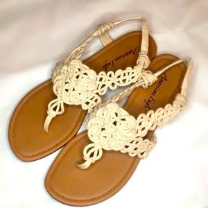 AE Cream crochet sandal